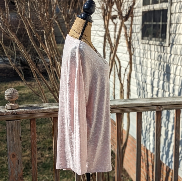 Heathered pink asymmetrical knit top - Picture 6 of 7